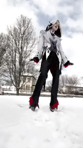 Yippie I’m at orchestra rehearsal rn #arlecchino #arlecchinocosplay #arlecchinogenshin #genshin #GenshinImpact #genshinimpactcosplay #genshincosplay #cosplay #missjunebuggie 