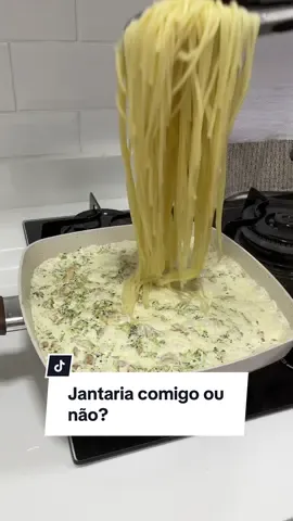 Jantaria comigo ou não? 🍽️
