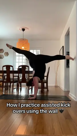 The next step to assisted kick overs coming soon 🖤  #fypシ #backwalkover #yoga #yogaexercise #fitnessmotivation #flexibility #motivation 