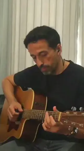 Tocou me Algemado por um peso Oh, quão triste eu andei Até sentir a mão de Cristo Não sou mais como era, eu sei Tocou-me, Jesus tocou-me De paz ele encheu meu coração Quando o Senhor Jesus me tocou Livrou-me da escuridão Desde que encontrei a Cristo E senti seu terno amor Tenho achado paz e vida Pra sempre cantarei em seu louvor Tocou-me, Jesus tocou-me De paz ele encheu meu coração Quando o Senhor Jesus me tocou Livrou-me da escuridão #music #shorts #guitarra  #tiktok #guitar  #musica #instrumental #workshop #seminarios  #gratidão #Tema #musicaboa #musicos  #guitarplayer  #guitarsolo  #guitarrista  #guitarworld  #guitarcover  #instrumentalmagic  #fenderstratocaster  #fender1979