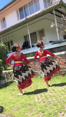 simerah new by @nara.costume ❤️  dc @Deri Ardi  #nyironggeng #jaipongan 