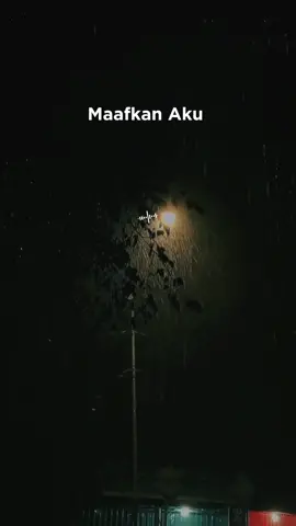 lirik lagu Maafkan aku.  #maafkanaku #maafkanakuharusmembuatmuterluka #lirik #liriklagu #overlay 