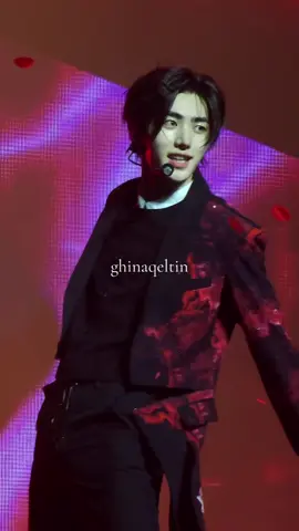 SWEET VENOM!! #sunghoon #enhypen #fate_in_singapore #엔하이픈 #성훈 #kpop #fyp #kpop 