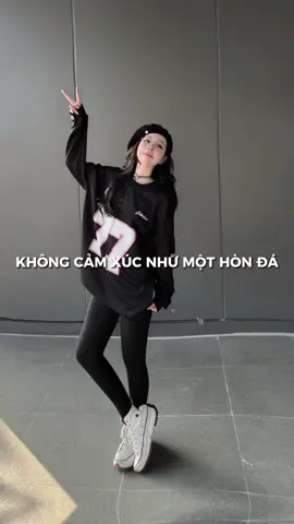 Cuộc đời thật lắm éo le. Tại sao mình vẫn cute thế này?