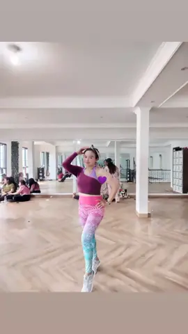 hidup damai tanpa begantung sm org lain #fyp #fypシ #fypシ゚viral #your #yourpage #pageforyou #page #trending #trendingvideo #trendingtiktok #viralvideo #viraltiktok #olahraga #senam #gym #Fitness #workout #sound #soundviral #dj #bestie #besties #sunda #jawabarat 