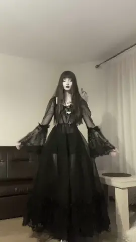 ¡g:_monixque_ ♡ i love this song sm ☥🦇 ݁ ˖ִ ࣪ ♡  #goth #gothtok #gothic #gothmakeup #romanticgoth #vampiregoth @Dolls Kill 
