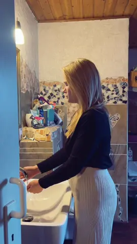 Wer ist auch so?#probierenmitkarina #maskiergang #learnwithkarina 