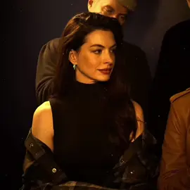 completely downbad. #annehathaway #annehathawayedit #paulsonssfilms #olderwomen #middleagedactresses 