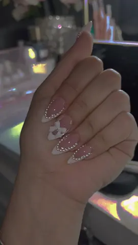 So coquette 🎀🌸💗 #coquette #coquetteaesthetic #coquettenails #cutenails #prealnails #bownails #almondnailinspo #whitefrenchtipnails #baddieb_nails #aznailtech #acrylicnails #nailart #fyp #frenchtipnails 