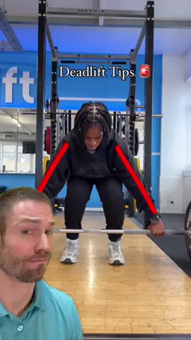 The best deadlift tips (oyinda_fitness/IG) #deadlift #powerlifting #gym #greenscreenvideo 