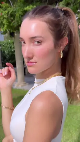 Gold Jewelry and A High Pony INSTANTLY Increases Confidence✨ @ValDesigns #girlythings #girltok #ponytail #confidence #goldjewelry #jewelry #musthavejewelry #jewlerytour #thatgirljewelry #goldenhour #hairoiling #howto #hairtok #fyp #foryou 