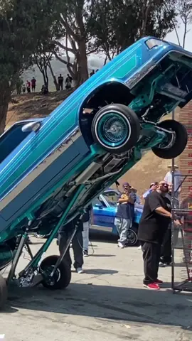 On the bumper! #Justlowriders #JustlowridersTV #Lowrider #lowriderlifestyle #lowridercar #lowriderlife #lowrideraddicts #lowridercars #lowriding #lowriderhopping #foryou #fyp 
