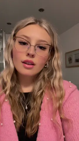 Glaube, dass du mich auch vermisst💗🫣#outfit #fakebody #girlssupportgirls #fy 