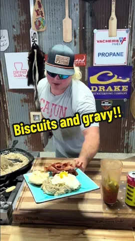 Cant go wrong with starting the day off with biscuits and gravy baby!!! #cajun #cajuncooking #louisiana #louisianacheck #swamp #moneydude #bayou #whiskey 