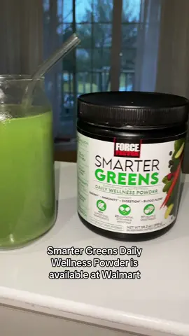 My trick is to add a splash of orange juice for flavor! @Walmart #nationalgreenjuiceday #greenjuice #smartergreens #forcefactor 