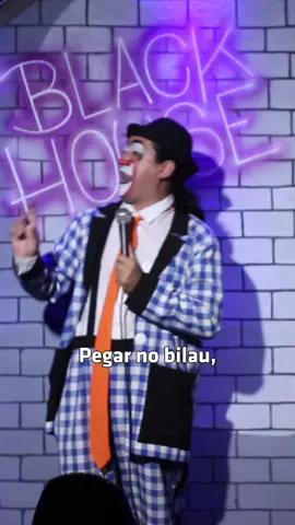 Pra quem pedia piadas de show ao vivo! Ai vai uma!!! #piadas #aovivo #comedia 