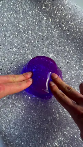 Messing around with some fishbowl beads and slime:)  Huge Valentines Restock coming at ya next friday at 7pm EST! Make sure to set your alarms so you don’t miss it! #fyp #crunchyslime #asmr #satisfying 