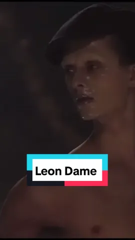 The King is back Leon Dame waking for Maison Margiela Couture SS 2024 #fashiontiktok #moda #maisonmargiela #leondame #couture #fashionweek #iconic 