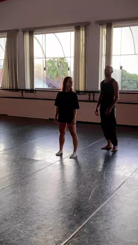 Ohhhh iuuu ga pauerrrrrr!!!! @maria_bahieh #superpower #danielcaesar #dance #contemporary 