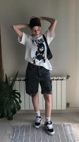 19/30 🔗 fit x #foreverbastard #parati #outfitinspo #streetwear #OOTD #30diasdeoutfits #vansknu  #bermudas 