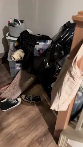 Part 2 of unpacking. #unpacking #saramovesin #sisters #bigsister #littlesister 