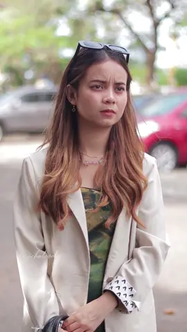 Tukang semir sepatu ini dulunya tajir, tapi sekarang miskin. Kok bisa? #SerialTikTok #TikTokTainment #TikTokSeries #TikTokSeriesFuture #OMG Platform paruh waktu Film #drama #ichalovely #suneedaycreative #dramatiktok #viraltiktok #kehidupan #keluarga #kaya #miskin 