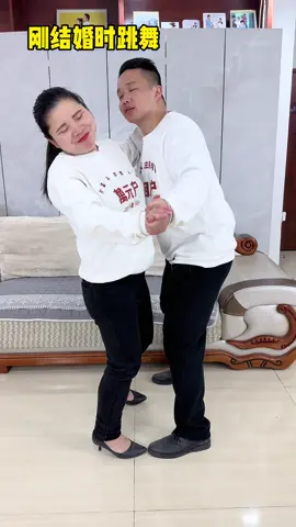 Young dance VS old man dance, what's the difference? ... funny video...#shorts #funny #trending #comedy 