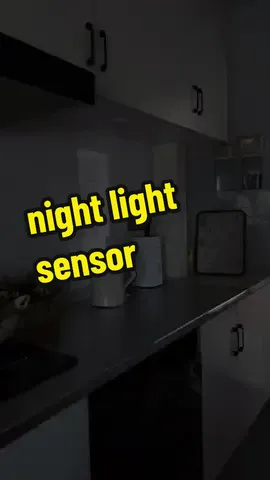 This is a human body sensing night light, it lights up when people come and turns off when people leave #motionsensorlight #nightlightsensor #intelligentinductionlamp #nightlight #tiktokshopph #tiktokshopphilippines #tiktokshop1111grandsale #tiktokshop1111doblesaya #fridayfriyay #foryoupage #tiktokshopbudol #tatlongbilyon #TikTokShop22DoubleUpDeals #TikTokShopFunPayDay 