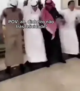 é assim #arabiasaudita #dubai #dubai🇦🇪 #arabesdance #memes #memebr #viralvideo #viral #foryou #foryoupage #tikflop😍💅 #naoflopa #fypシ 