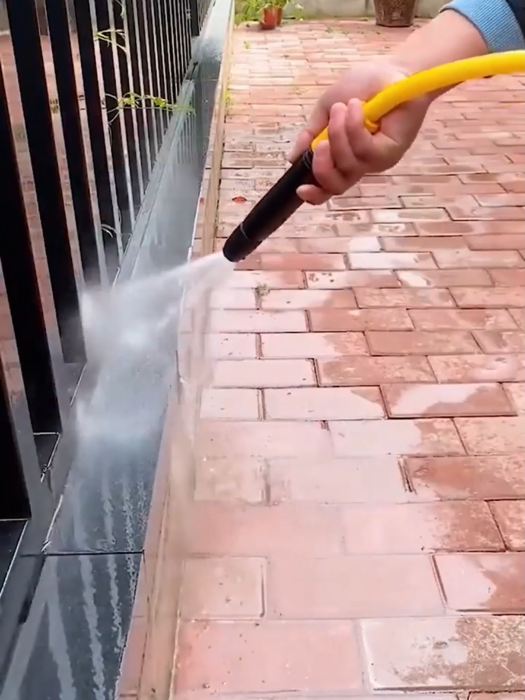 Đầu vòi tăng áp vòi phun tăng áp bằng đồng tưới cây - rửa xe cực mạnh .Có 3 chế độ và tăng áp giúp tăng áp gấp 5-6 lần so với đầu vòi thông thường #xuhuong #xuhuongtiktok #videoviral #xuhuong2024 #voitangap #sanvuon #sanvuondep