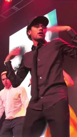 This song and Ney’s dance🤌🏽💕💕 #neymar #neymarjr #fyp #football #tiktok #Soccer #saopaulo #badbunny 