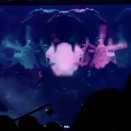 ánh mắt hắn cuốn điênnnn😩🔫#taehyung#kimtaehyung#kth#xh#xuhuong#fypシ@TikTok 