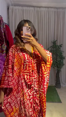 Can We Call Her Rose 🌹😍😍 I love the Simplicity of this bubu She’s sooooo easy to wear So Comfortable  So Soothing  Fabric is Adire Crepe and it’s available to order in different prints Kindly Send A DM #reels#fyb#adirebubu#adirecrepebubu#shophaya#fashiontiktok #vacation #readytowear #adirebubu#adirecrepe 