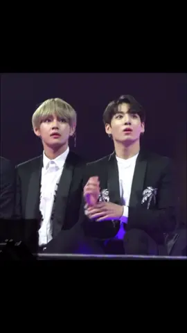 Đáng iu cả đôiiiii #jungkook #jk #taehyung #v #kookie #🐰 #🐯 #taekook #vkook #🐯🐰 #bol4 #some #mama2017 #CapCut 