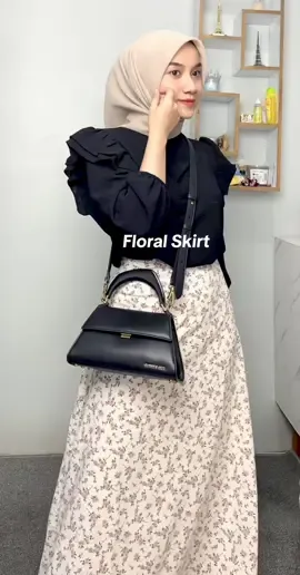 rekomendasi rok buat ke kampus atau hang out nih #fyp #foryou #OOTD #skirt #floralskirt #outfit