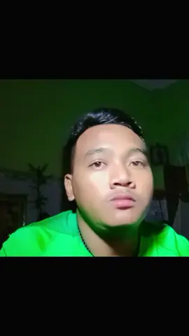 ស្ដាប់ហើយប្រយ័ត្ន រត់ចោលទូរស័ព្ទ😆😆#បុរសមុខចាស់☺️🖤 