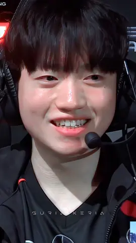 Cái chất lượng hình ảnh như thế mới đăng được mấy ní ơi #gumayusi #keria #guria #t1 #t1win 