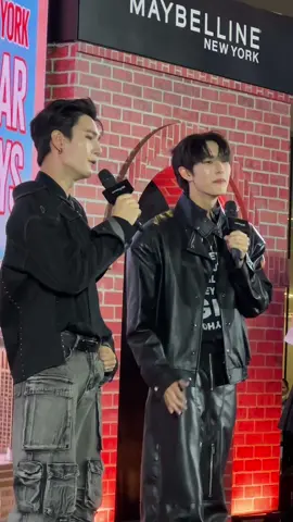 พูห์: ในทวิตเตอร์คืออะไีร ผัวตายต้องหาผัว     ใหม่ พาเวล:มันเป็นสโลแกนของคนสวย พูห์:จ๊ะ  #MNYFreshBoysxPoohPavel #pavelphom #ppoohkt #พาเวลพูม #พูห์พาเวล #พูห์กฤติน #pitbabetheseries #พิษเบ๊บเดอะซีรี่ส์ 