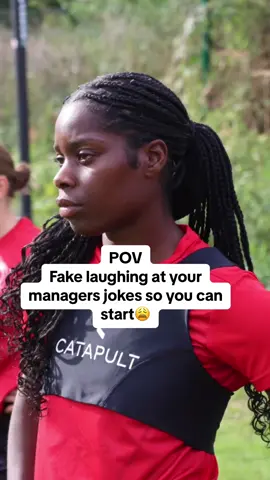 giggling your way into the starting 11 ⚽️😂 #fyp #footballtiktok #relatable #Soccer #Meme #MemeCut 