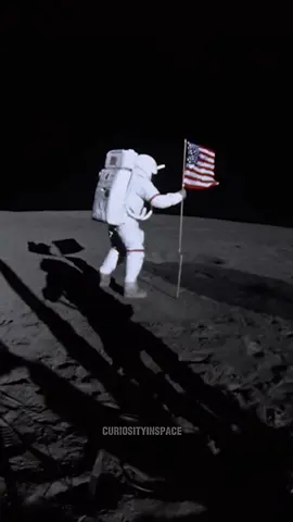 Apollo 14 - US Flag on the Moon ⛳️🇺🇸 Story: Astronaut Alan Shepard, the commander of the Apollo 14 mission descends from the lunar module and plants the American flag on the lunar surface on February 5, 1971. 👩‍🚀🇺🇸 He adds a unique touch by playing a round of golf on the Moon. 🏌️⛳️  Credit: Nasa/Johnson Space Center ##foryou##space##Science##moon