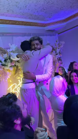 صاحبي الاصيل 🥹🤍🕊️💍👬@Samara now 