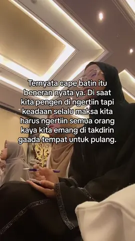 #remindertomyself #capebatin #capehidup #pelukdirisendiri #fypシ゚viral #fypシ゚viral #mengikhlaskan #sabar #trustissues #bertahanterluka #lukabatin #capebanget 