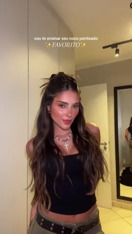 Penteado para cabelos enrolados e lisos também ✨💫 #penteados #penteadosfaceis #tutorialpenteado 