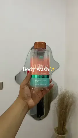 Best brightening body wash I've used yet. It is amazing; smells good and gives results in no time. x #bodywash #skincare #skincaretips #skintok #bodycareproducts #bodycareroutine #bodycaretips #treehutscrubs #CapCut 