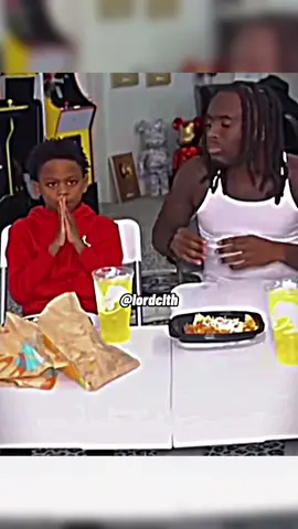 Kai teaches lil rt how to pray 🙏✝️ #christ #jesus #kaicenat #lilrt #christiantiktok #christianity #christian #heartwarming #pray #god 
