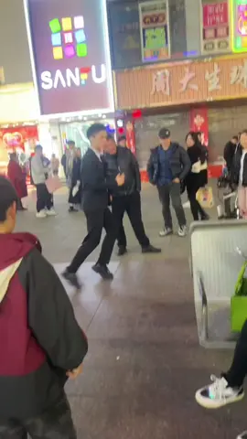 Hậu trường chạy bộ tại chỗ 🏃‍♀️🏃‍♀️🤣🤣
