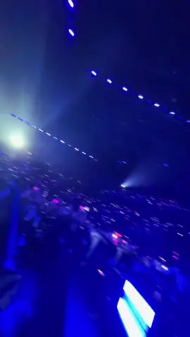 LISA Live from Paris !!! 🔥🫶🏼 #lalisa #lisa #piecesjaunes 