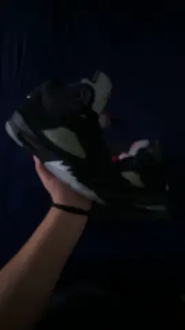 Air Jordan 5 Black Mettalic 2016 