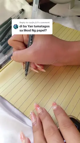 Replying to @ryujin_0.1 hindi po sya tumatagos sa likod!! click the yellow basket to order 🤩✨ #ballpen#gelpen #stationery #schoolsupplies #ballpen100pcs #blackpen #schoolessentials #fyp 