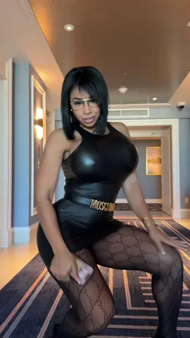🌟🌟🌟🌟🖤🖤🖤